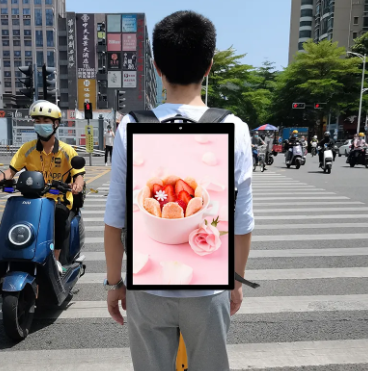 21.5Inch Touchable Screen Backpack Billboard Human Walking Billboard For Public Advertising